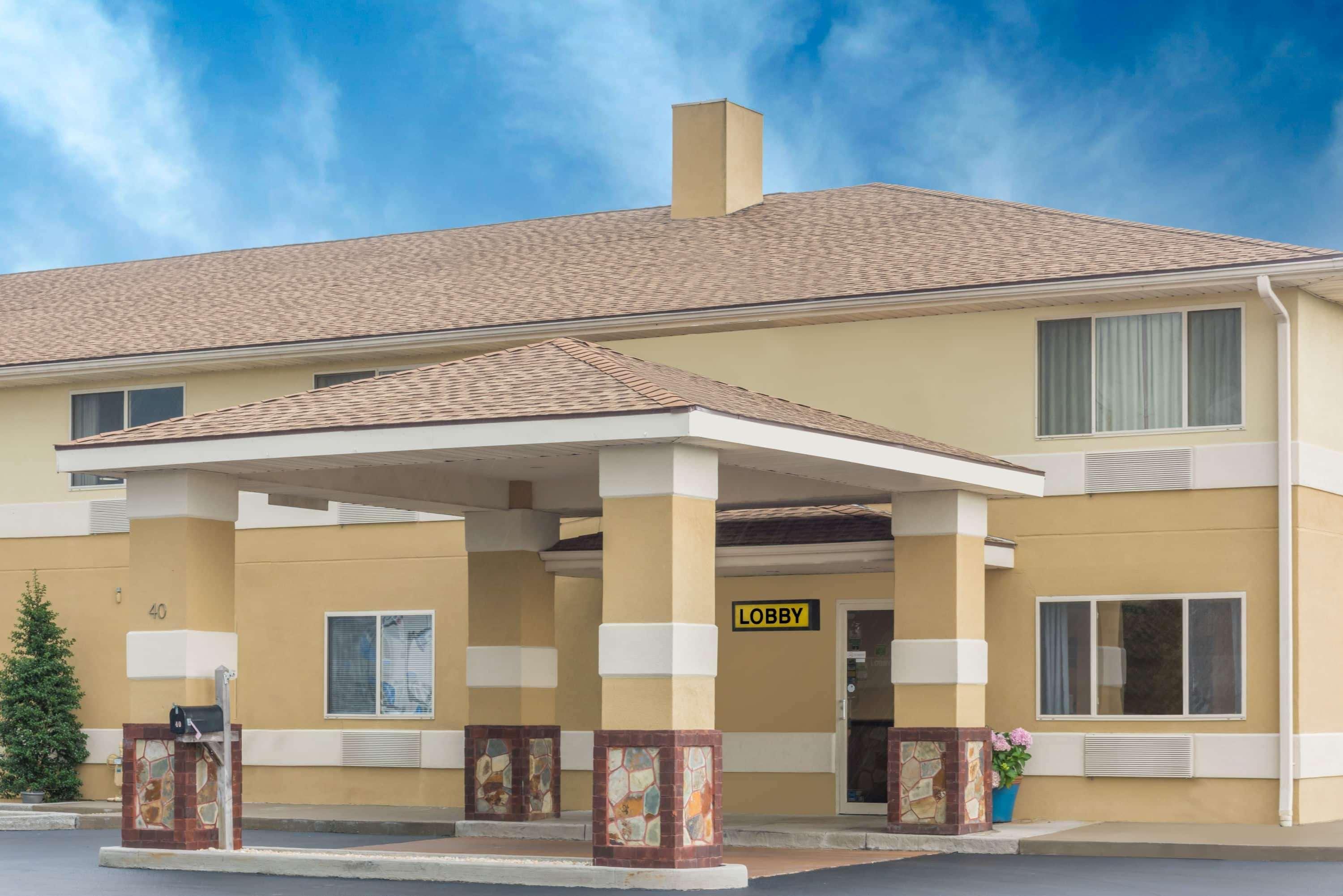 Super 8 By Wyndham Hanover Extérieur photo