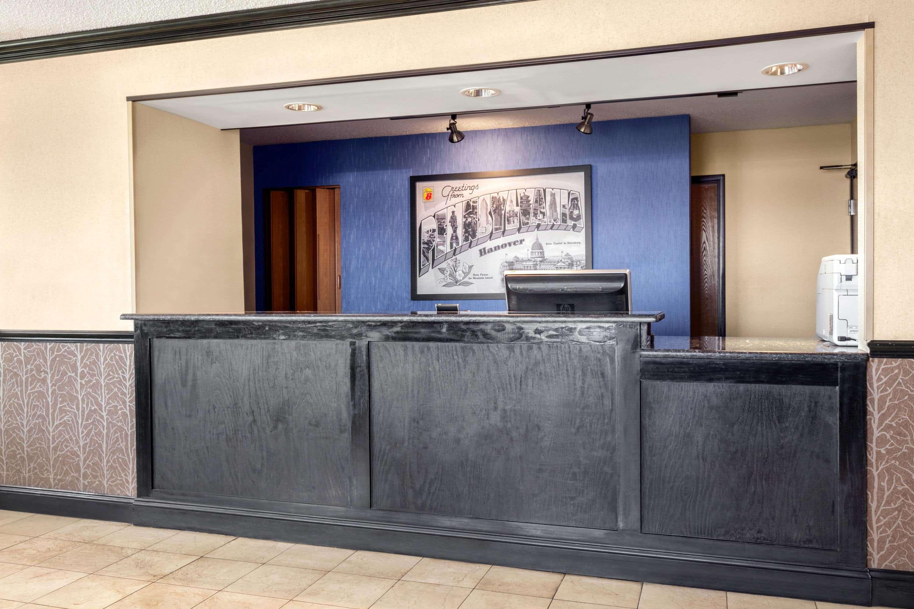 Super 8 By Wyndham Hanover Extérieur photo