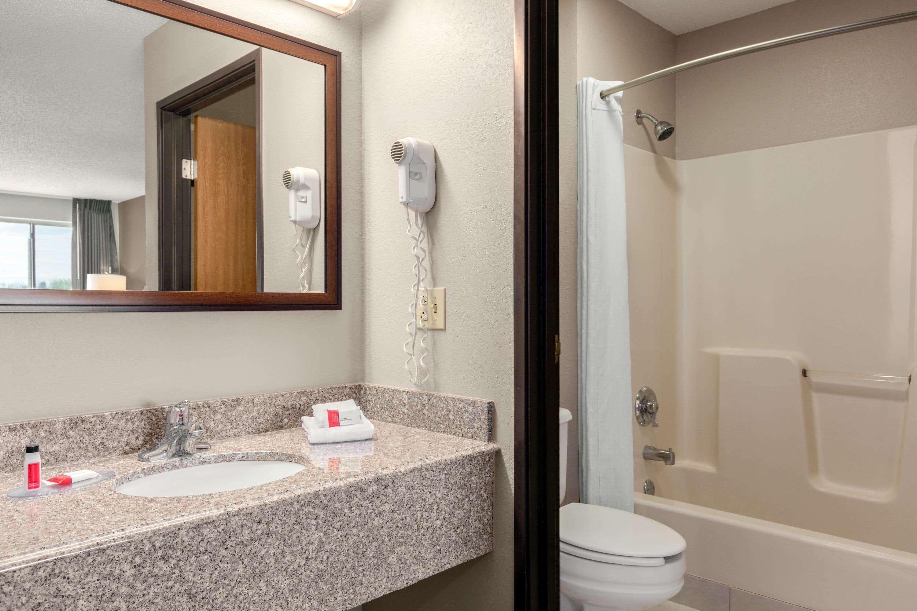 Super 8 By Wyndham Hanover Extérieur photo
